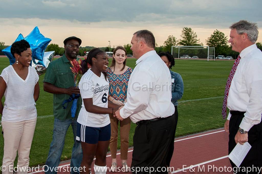 LSoccer Seniors-64.jpg